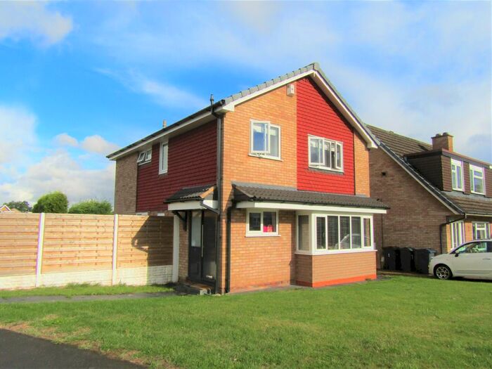 4 Bedroom Detached House To Rent In Walsh Drive, Sutton Coldfield, B76