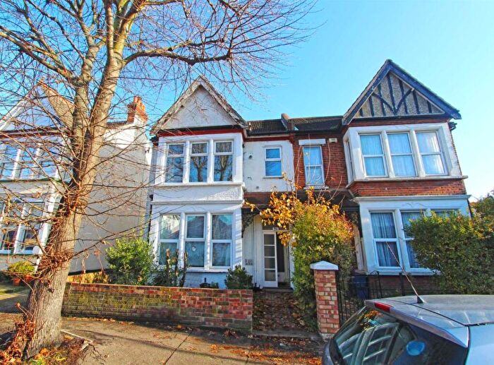 1 Bedroom Flat For Sale In A Honiton Road, Southend-on-Sea, Essex, SS1