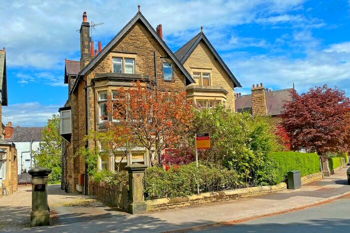 2 Bedroom Apartment To Rent In Park Drive, Harrogate, HG2
