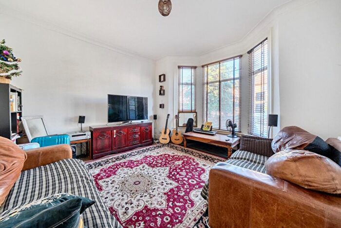 5 Bedroom Terraced House For Sale In Arngask Road, Catford, London, SE6