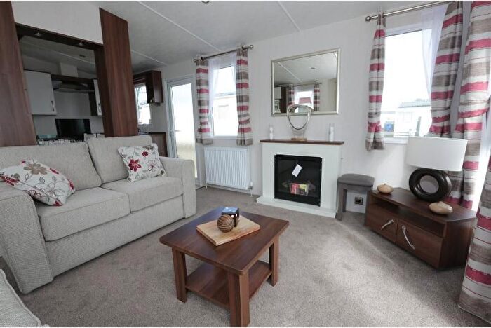 2 Bedroom Mobile/park Home For Sale In Talybont, LL43