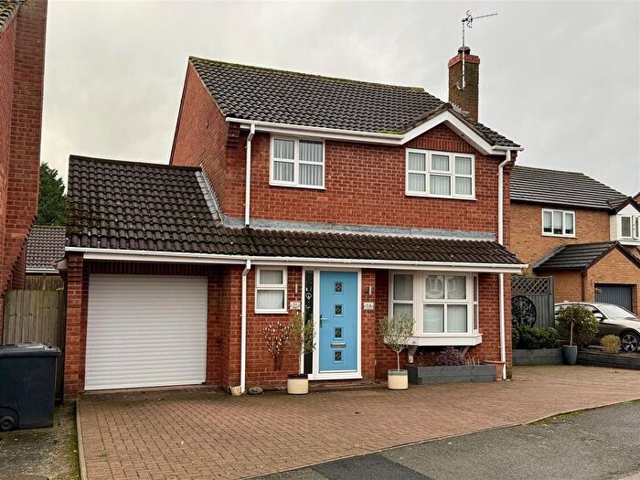 4 Bedroom Detached House For Sale In Campion Drive, Malvern, Worcestershire, WR14