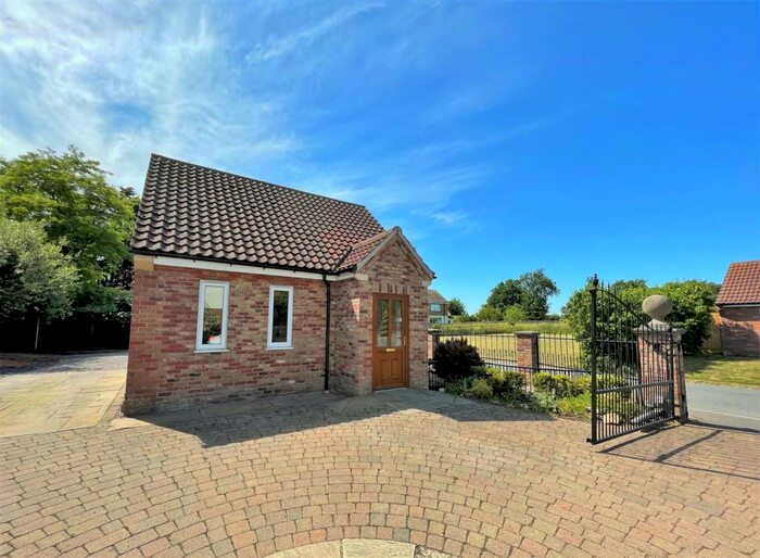 2 Bedroom Property To Rent In Chapel Street, Haconby, PE10