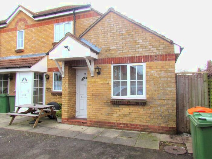 1 Bedroom Maisonette To Rent In Edinburgh Court, Edinburgh Road, Plaistow, London, E13