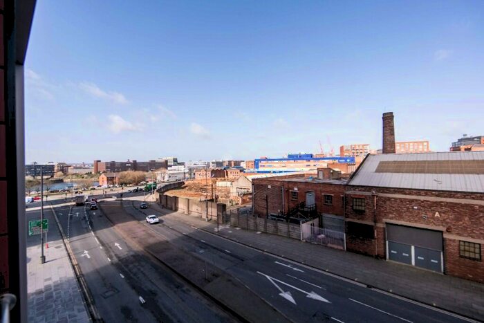 2 Bedroom Apartment To Rent In The Summit Parliament Street, Liverpool, Merseyside, L8