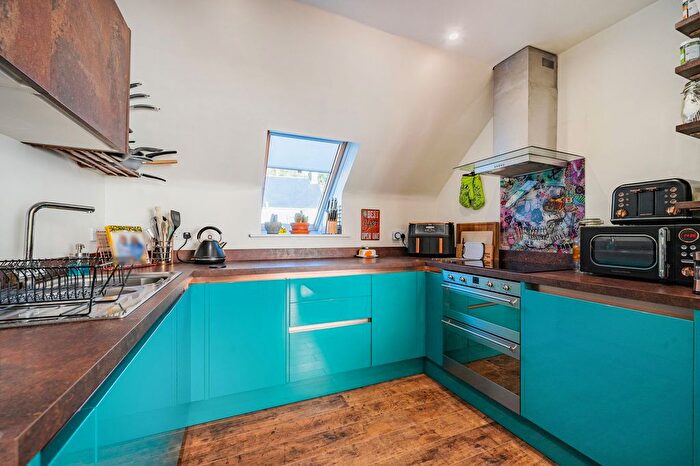 1 Bedroom Flat For Sale In Florence House, Beacon Road, Chatham, Kent., ME5