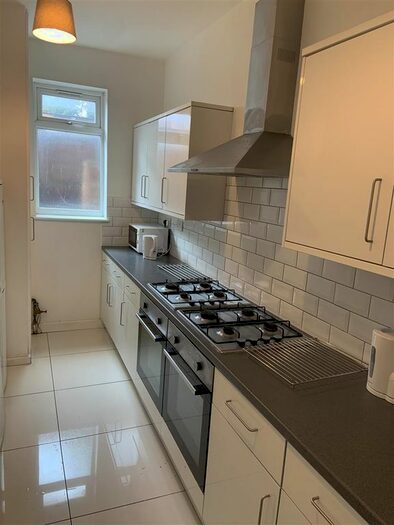 6 Bedroom Terraced House To Rent In Paynes Lane, Coventry, CV1