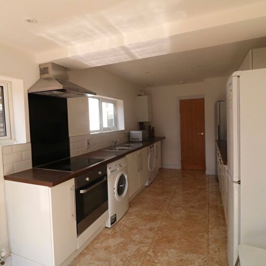 3 Bedroom Terraced House To Rent In Moffat Road, Thornton Heath, CR7