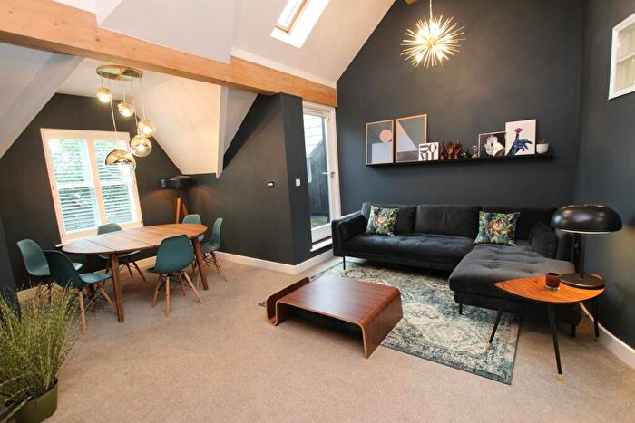 3 Bedroom Apartment To Rent In The Gallery, Hope Drive, The Park, NG7