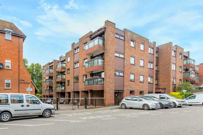 3 Bedroom Apartment To Rent In Oakleigh Court, Station Road West, Oxted, RH8