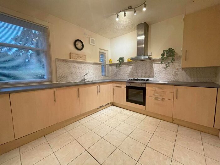 2 Bedroom Flat To Rent In Abbey Road, Auchterarder, Perth, PH3