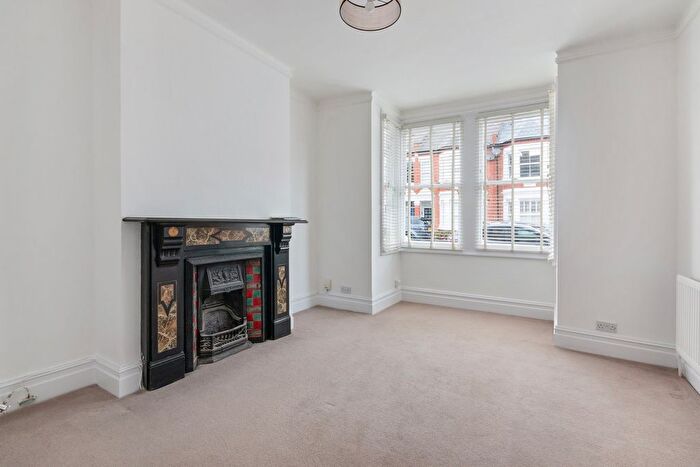 1 Bedroom Flat To Rent In Wilton Avenue, London, W4