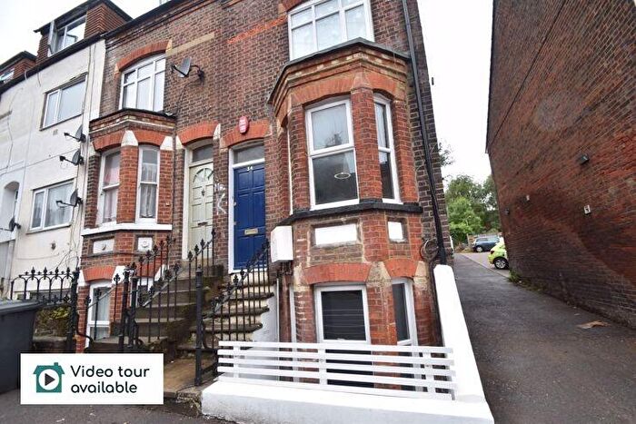2 Bedroom Apartment To Rent In Buxton Road, Luton, Bedfordshire, LU1