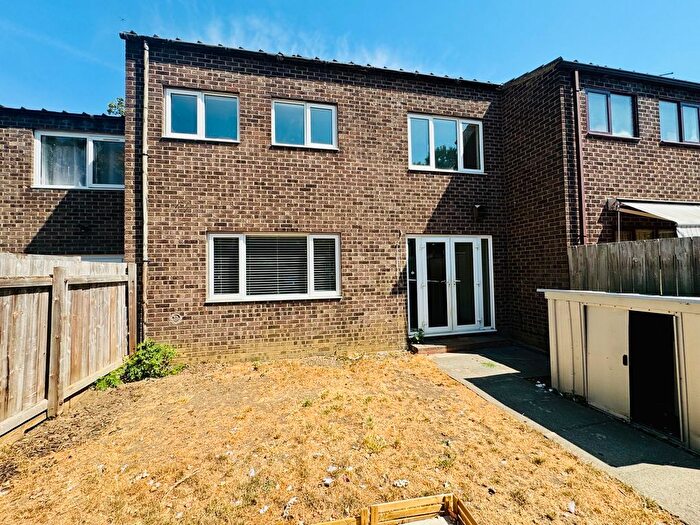 3 Bedroom Terraced House For Sale In Willonholt, Peterborough, PE3