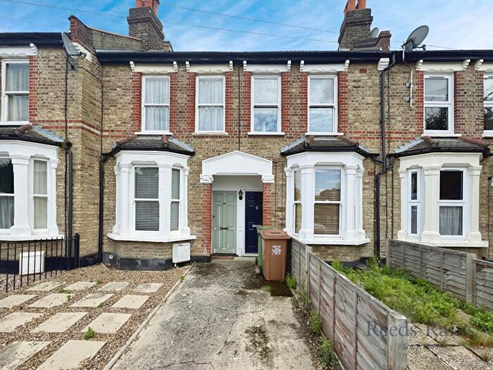2 Bedroom Terraced House For Sale In Barmeston Road, London, SE6