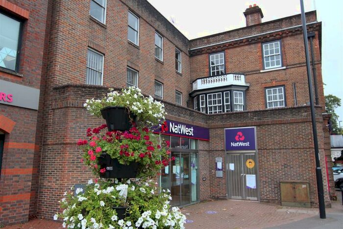 3 Bedroom Flat To Rent In Muster Green South, Haywards Heath, RH16
