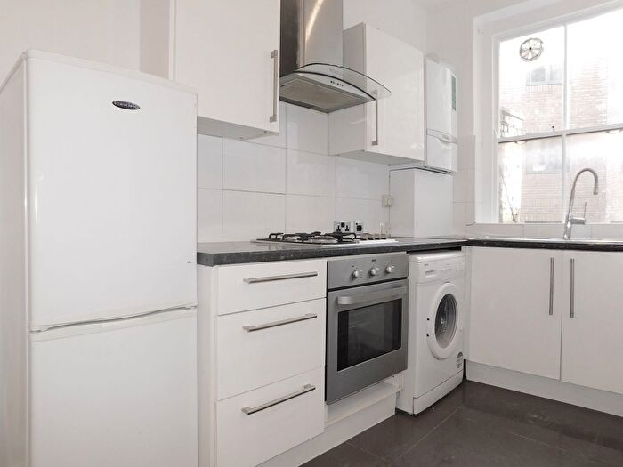 1 Bedroom Flat To Rent In Camden High Street, London, NW1