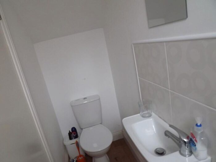 2 Bedroom Block Of Apartments For Sale In Weston Road, Southend-on-Sea, Essex, SS1