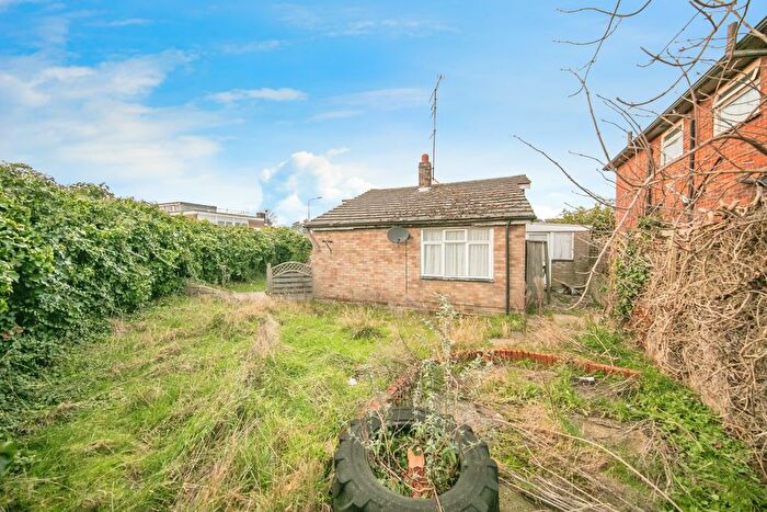 2 Bedroom Detached House For Sale In Turner Road, Colchester, Essex, CO4