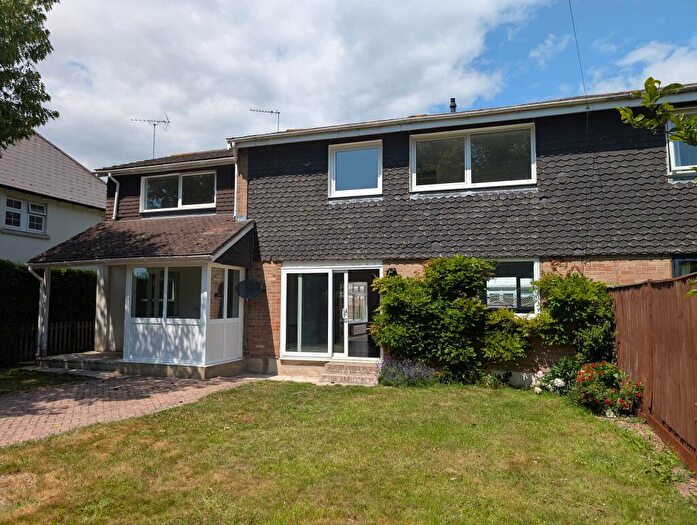 4 Bedroom House To Rent In Chichester, PO19