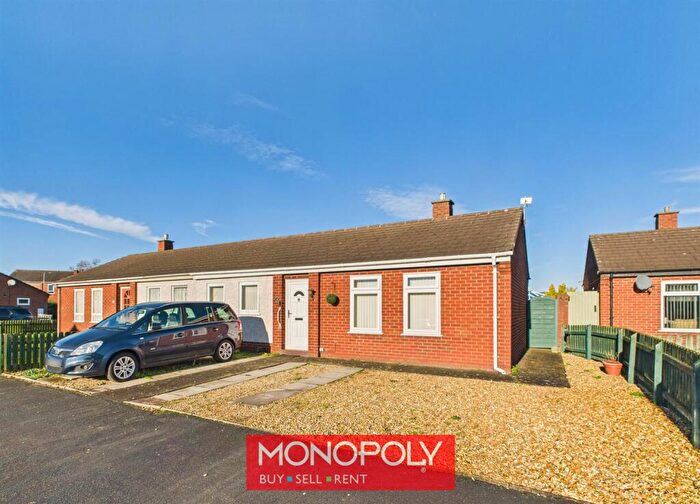 2 Bedroom Semi-Detached Bungalow For Sale In Cae Seren, Ruthin, LL15