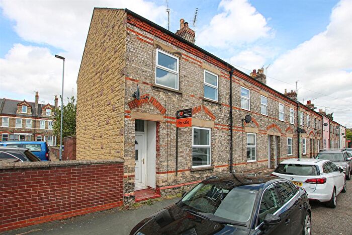2 Bedroom End Of Terrace House For Sale In Lisburn Road, Newmarket, CB8