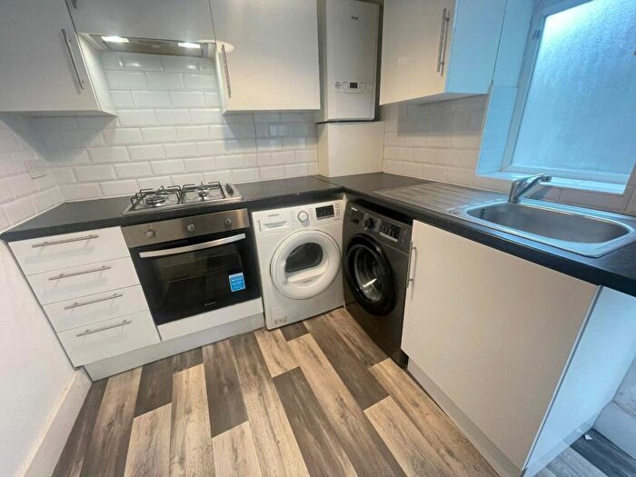 3 Bedroom Terraced House To Rent In Corporation Street, London, E15