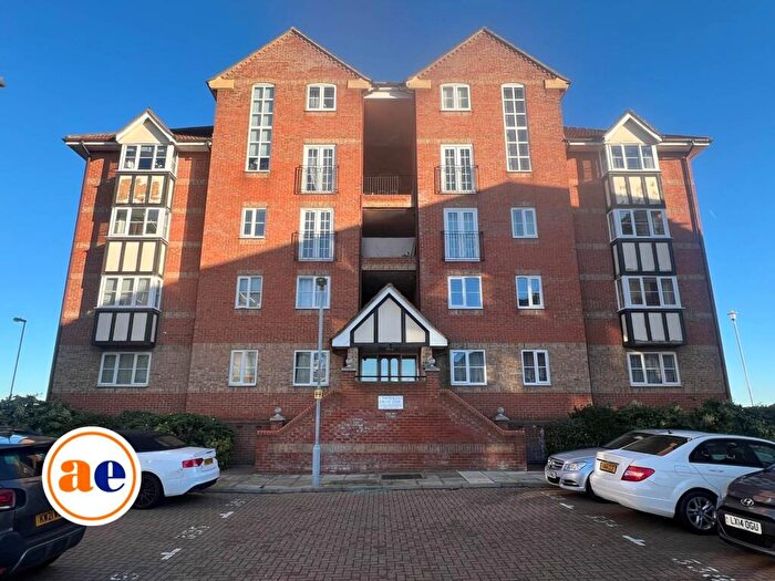 2 Bedroom Flat For Sale In Chandlers Drive, Erith ** Video & D Floorplan Available **, DA8
