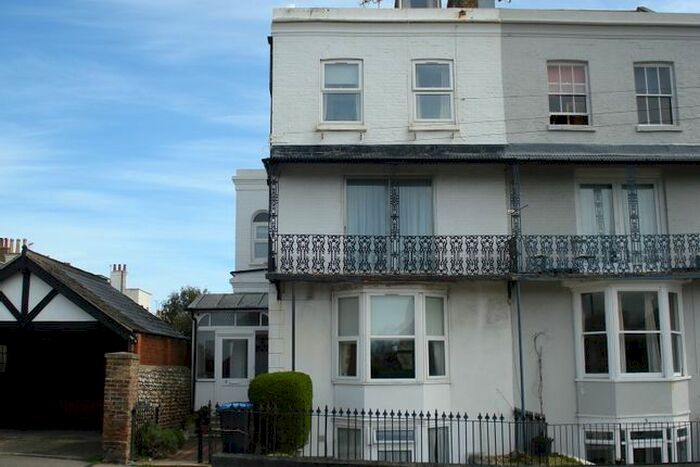 2 Bedroom Maisonette To Rent In Grange Road, Ramsgate, CT11