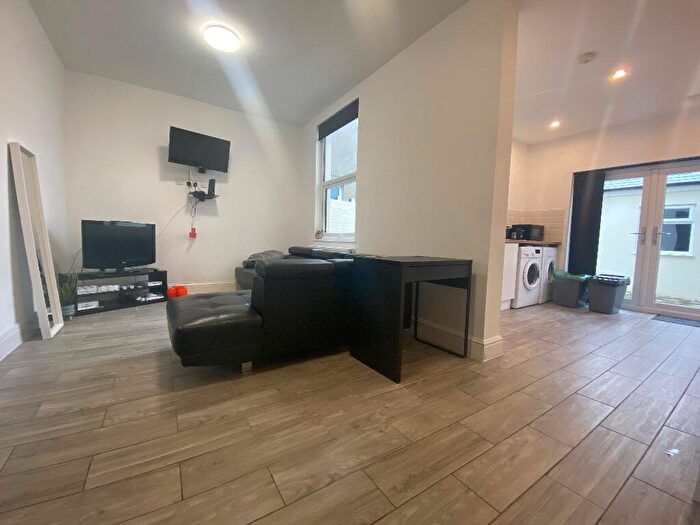 4 Bedroom Terraced House To Rent In Australia Road, Cardiff(City), CF14