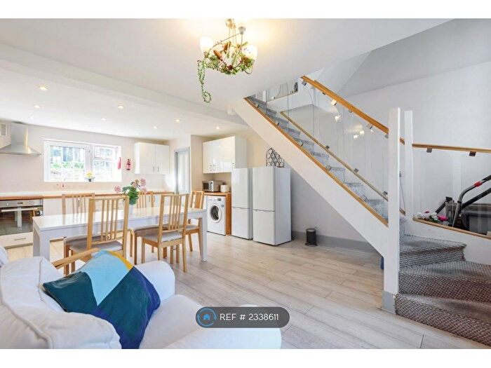 6 Bedroom Terraced House To Rent In Florence Road, London, SE14