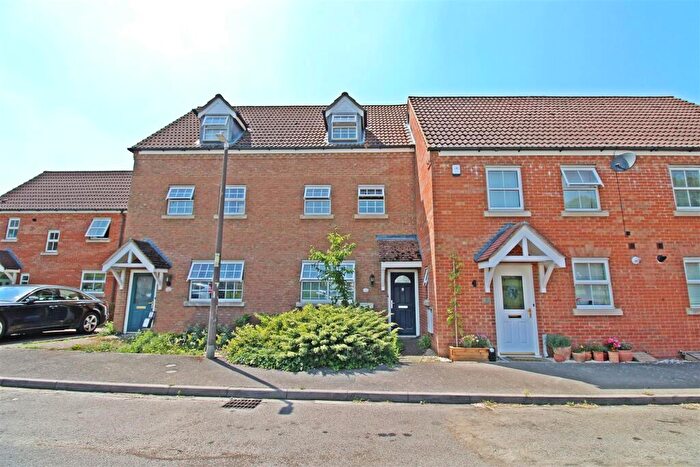 3 Bedroom Town House For Sale In Osprey Close, Sandy, SG19