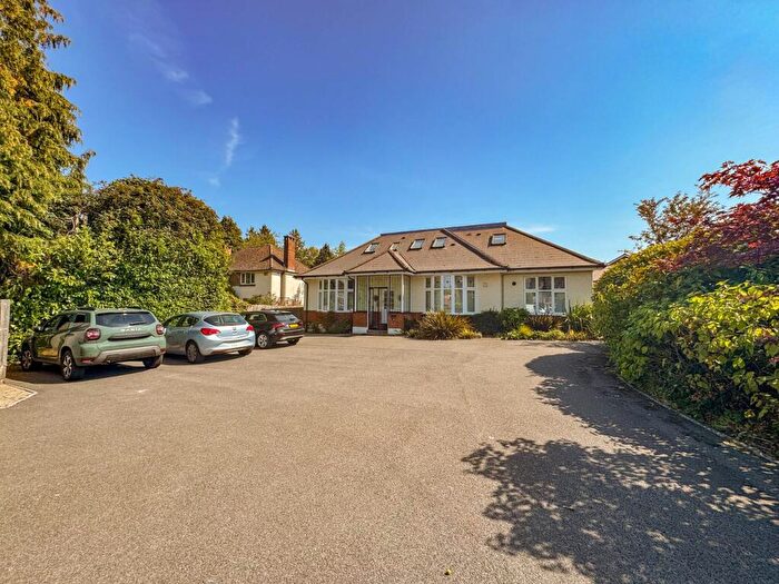 2 Bedroom Apartment For Sale In Gravel Hill, Wimborne, BH21