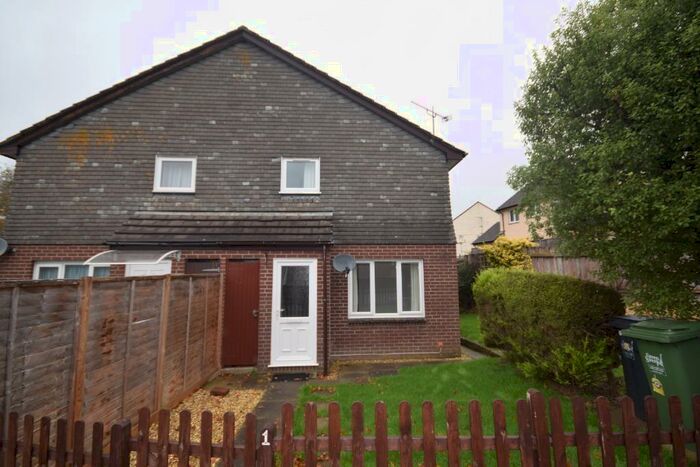 2 Bedroom Semi-Detached House To Rent In Laburnum Drive, Whiddon Valley, Barnstaple, EX32