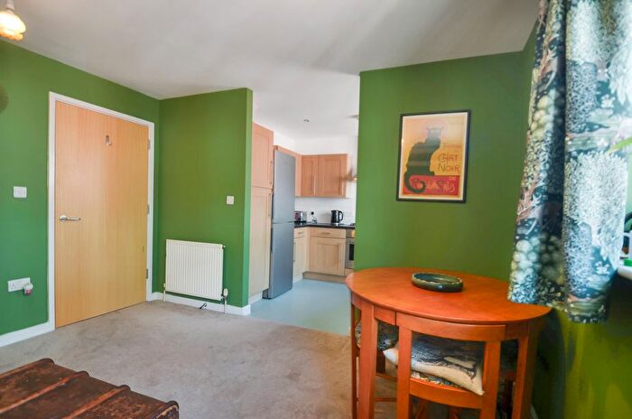 1 Bedroom Flat For Sale In Marcon Place, London, E8 - Photo 3