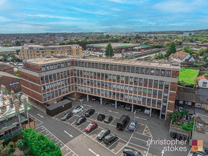 2 Bedroom Flat To Rent In Burlington House, Swanfield Road, Waltham Cross, Hertfordshire, EN8