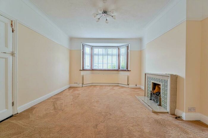 5 Bedroom Semi-Detached House To Rent In Dovedale Road, Dulwich, London, SE22