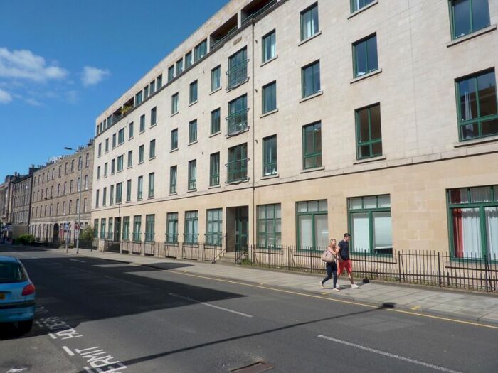 1 Bedroom Flat To Rent In East Fountainbridge, Fountainbridge, Edinburgh, EH3