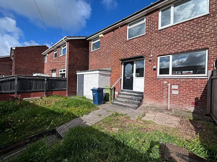 3 Bedroom Semi-Detached House To Rent In Westerham Close, Sunderland, SR5