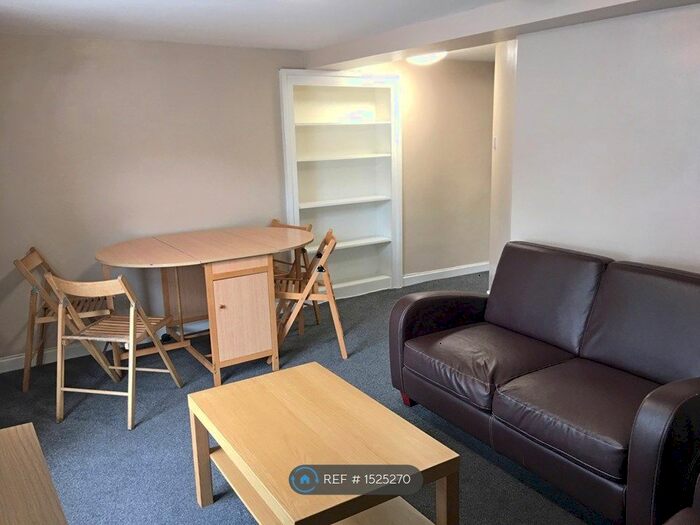 4 Bedroom Maisonette To Rent In Stokes Croft, Bristol, BS1