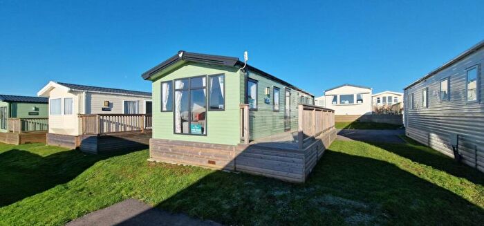 2 Bedroom Caravan For Sale In Oxwich, Oxwich, SA3