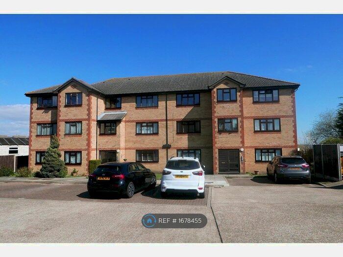 2 Bedroom Flat To Rent In Cheshunt Road, Belvedere, DA17
