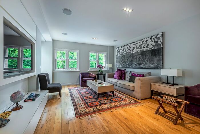 2 Bedroom Flat To Rent In Vincent Square, London, SW1P