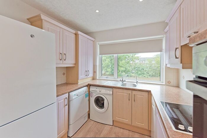 2 Bedroom Flat To Rent In Wellington Court, Bolton Road, Bury, BL8