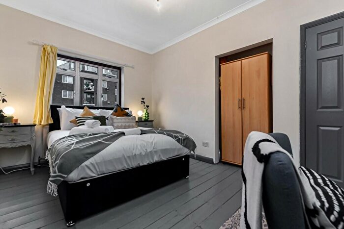 5 Bedroom House To Rent In Gunton Road, London, E5