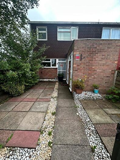 3 Bedroom End Terrace House To Rent In Chelsea Gardens, Houghton Regis, LU5