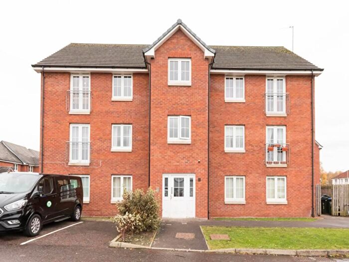 2 Bedroom Flat To Rent In Glenturret Place, Perth, PH1