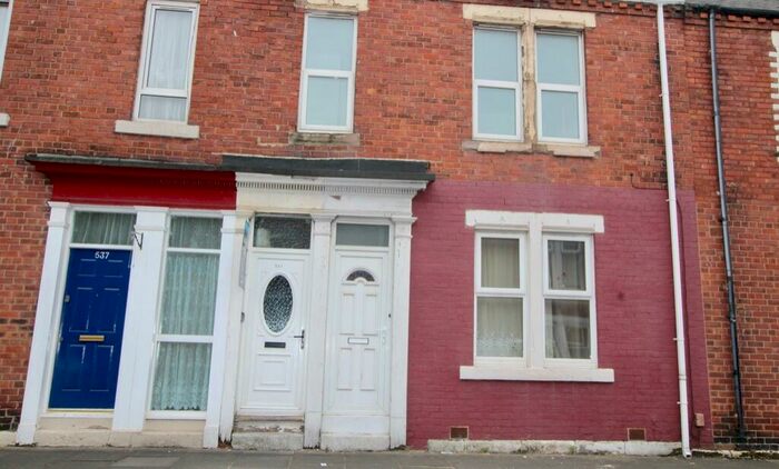 3 Bedroom Flat To Rent In John Williamson Street, South Shields, Tyne And Wear, NE33