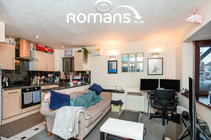 1 Bedroom Terraced House To Rent In Oak Court, South Street, Farnborough, GU14