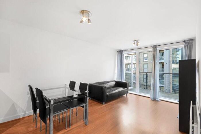 2 Bedroom Flat To Rent In Norman Road, Greenwich, SE10